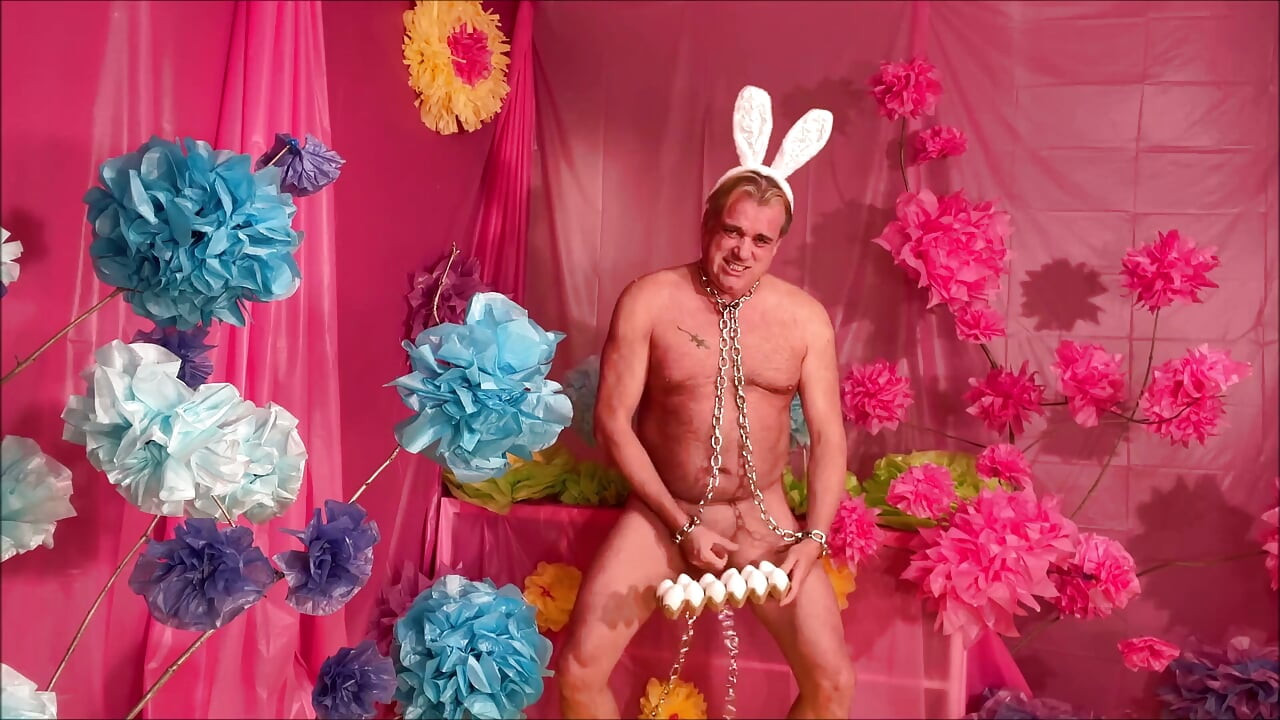 Easter Bunny Lays Its Eggs 1