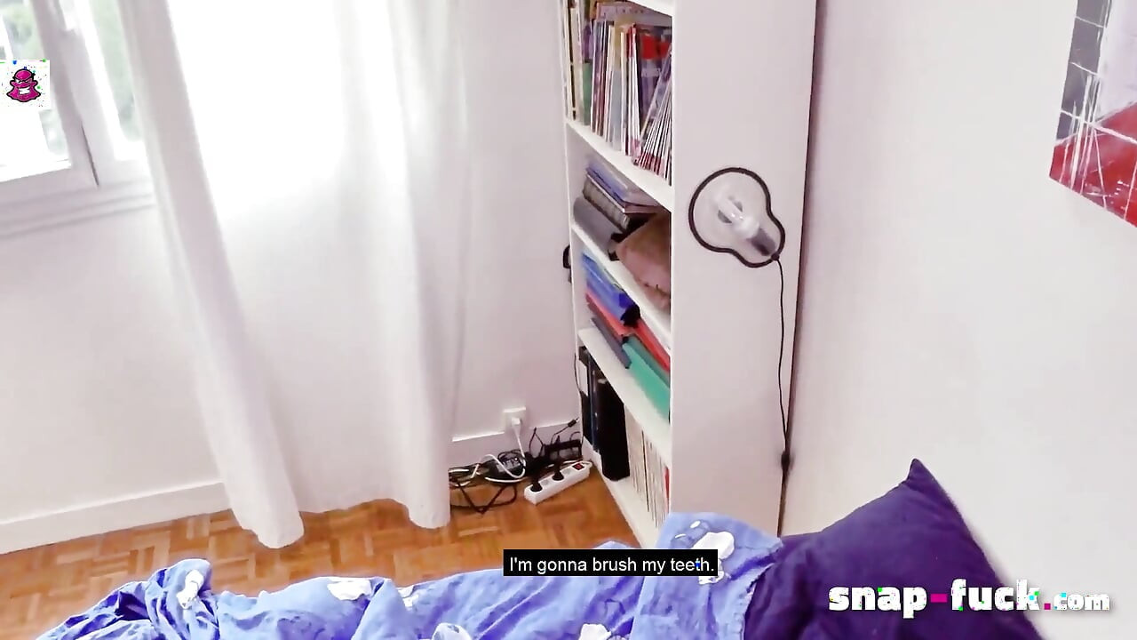 Imundo sexo a três para Mya e Candy!