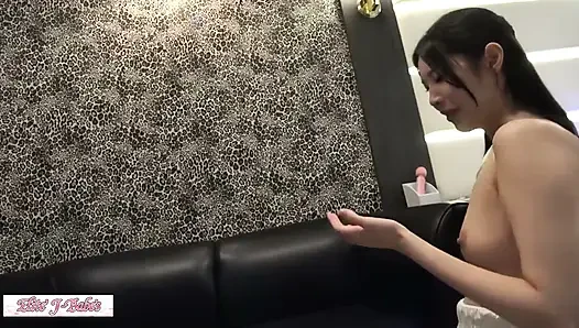 Heveslilik beklenmedik bir şekilde kısıtlamanın yerini aldıkça özel bir kayıt fiksasyona dönüşüyor