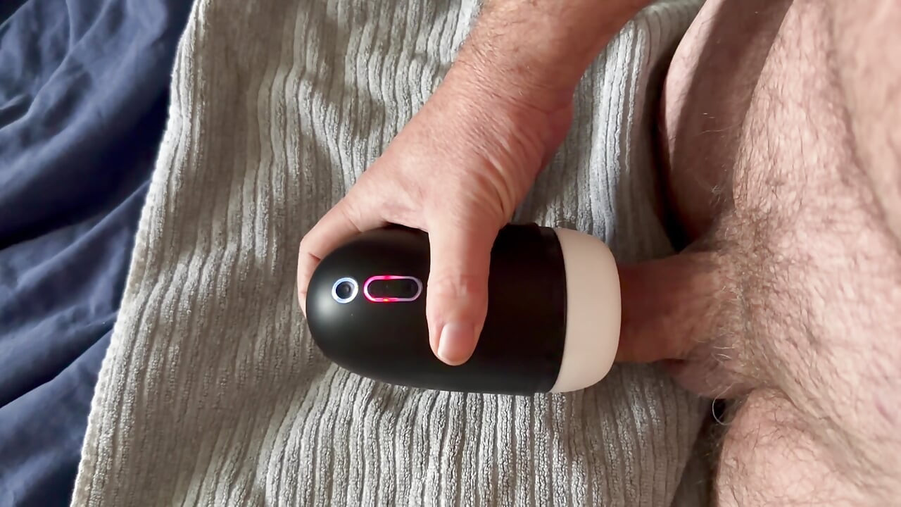 น้ําแตกเป็นของเล่นหล่อลื่น