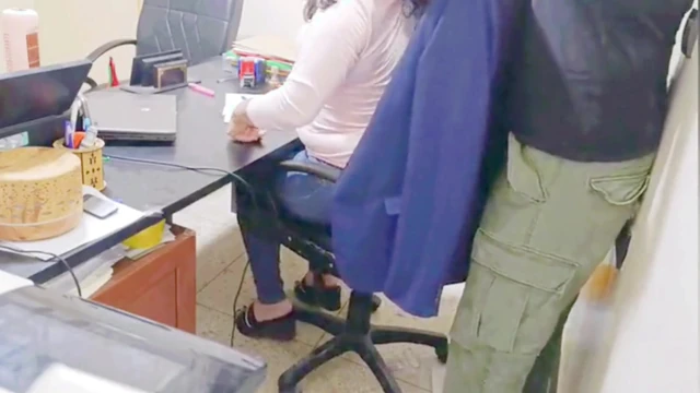 I finally got my coworker to fuck me in my office parte 2