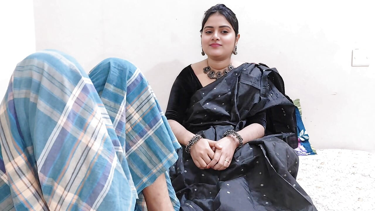 Eshita hermosa india con romántico video de disfrute de sexo con clase de Devor