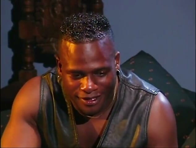 Zwarte pik houdt van in Aziatisch poesje