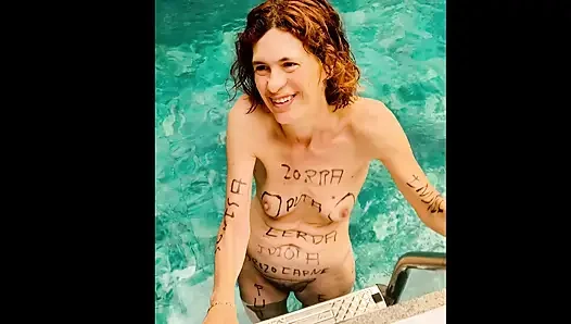 Natalia la sumisa, olgun İspanyol itaatkar havuzda