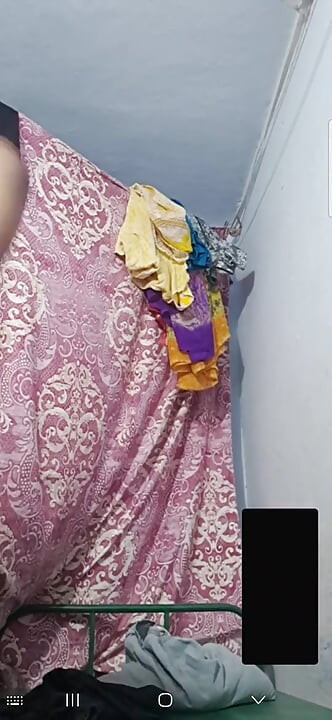 Tamil aunty playing boobs and pussy