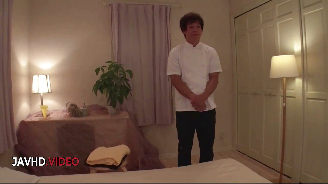 Sensual Massage Makes Hot Japanese Goddess Suck Cock Passionately