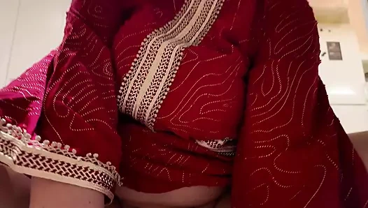 Turkish XXX Sex With Beautiful MILF