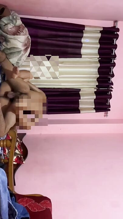 Ny nepalsk video. Budo bides ma xa maja aaiyo earkako ko budii lai daro haniyo. Med nabokone med hotellrom