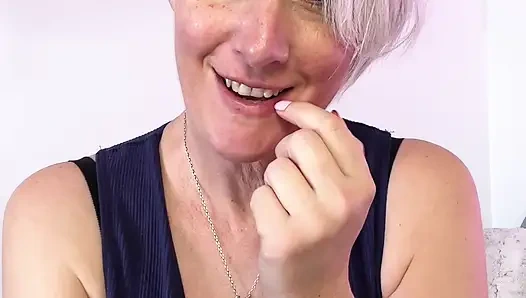 Hot MILF Gives A Younger Guy JOI On Their First Date To See How Much He Can Cum