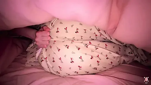 Die Nachbarn Fickten Die Ganze Nacht, Ich Schickte Ihnen Morgens Eine Nasse Antwort