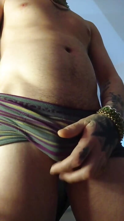 Me masturbo en video para mi novia