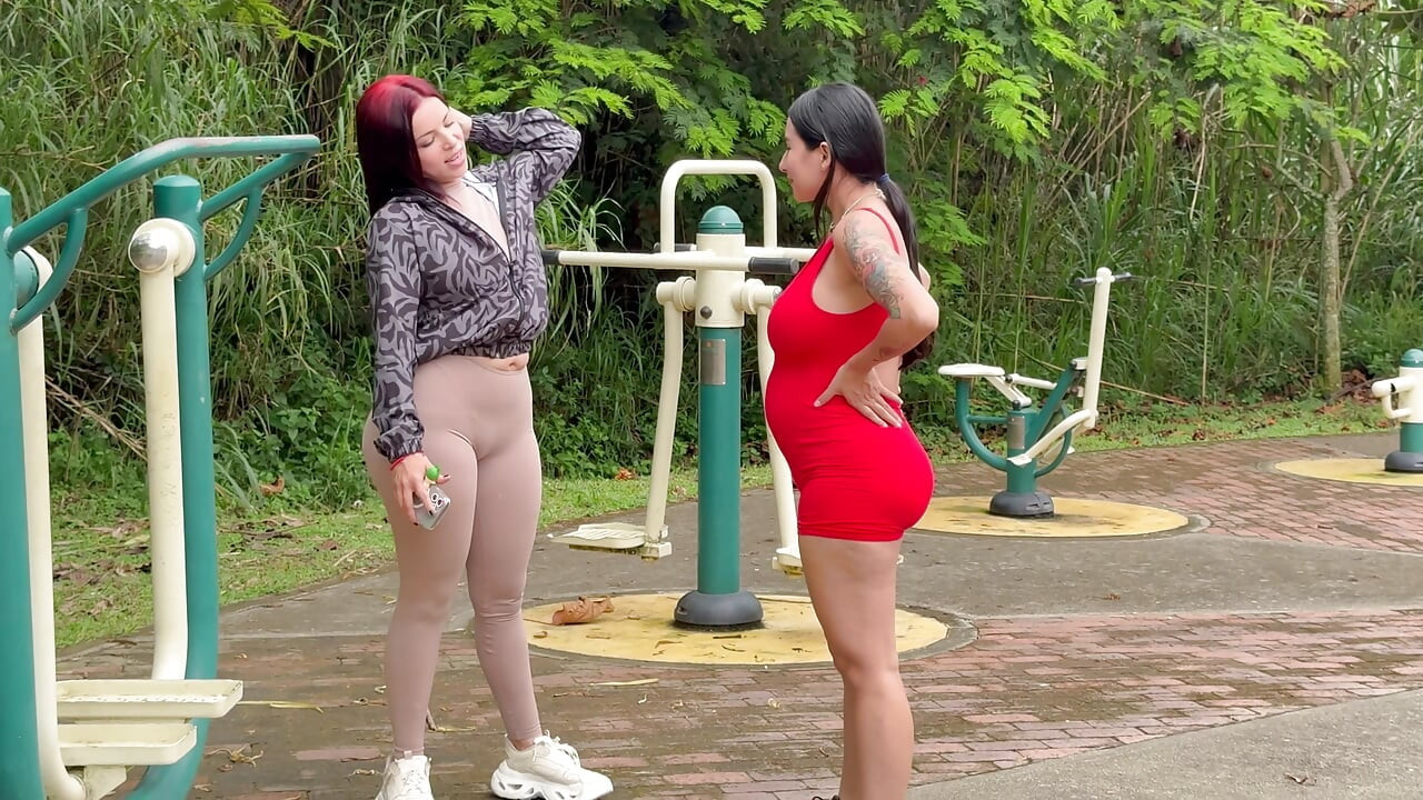 LESBIANS!! personalized YOGA classes on the street very