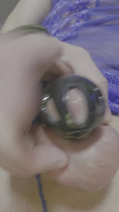 Alisaxxcamshot ช่วยตัวเองควยในเข็มขัดพรหมจรรย์