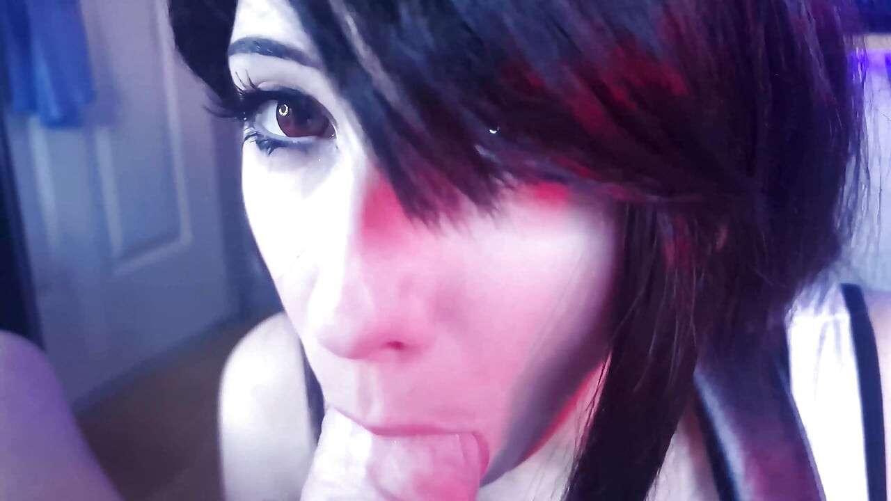 Tifa Lockhart Gibt Halsfick, Riesige Tittenfick Und Lässt Wolken Mit Eingeölter Oberschenkel Kommen
