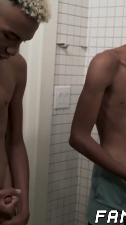 Black twink gets a haircut before jerk off session | Clip 1