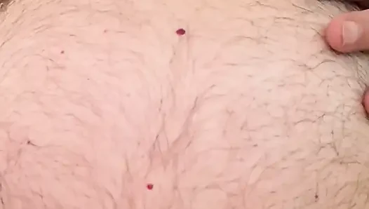 Koç Karl senin için karnını ovuyor 6940