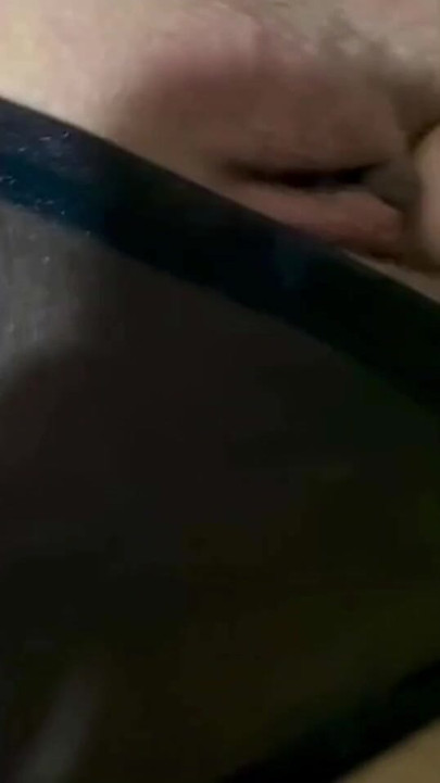 שמתי את זה בפה של הבחורה שהכרתי בבר ודפקתי אותה עם דילדו | קליפ 1