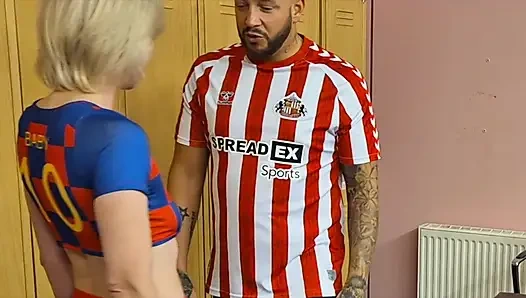 Pemandu sorak ngentot sama pesepakbola