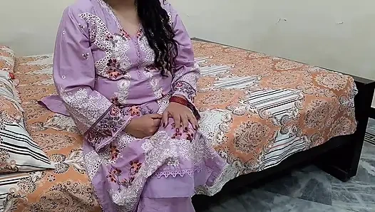 Индийская жена изменяет, когда ее нет дома