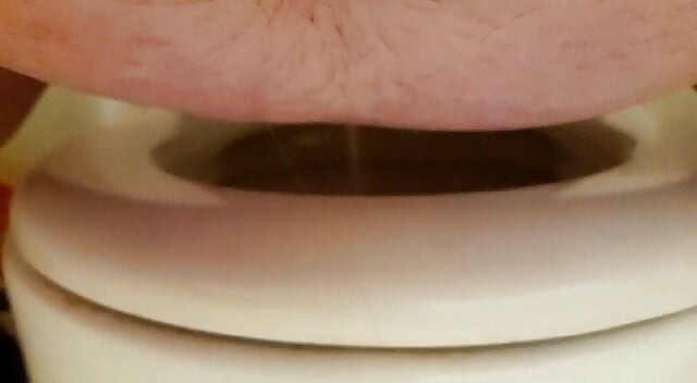 A late night piss