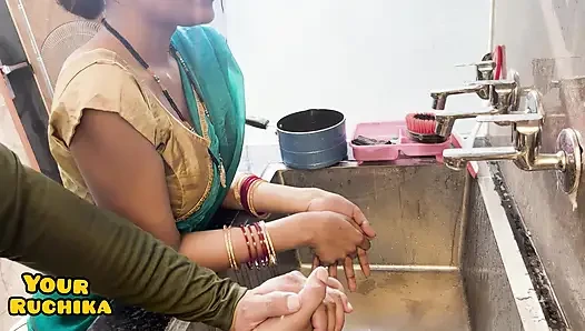 Ruchika Bhabhi Ki Chuchiya Kamal Ki Hain...