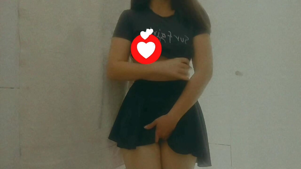 Horny sweet girl fairy bliss touching herself at the bathroom and moaning for u while her pussy its getting dripping wet