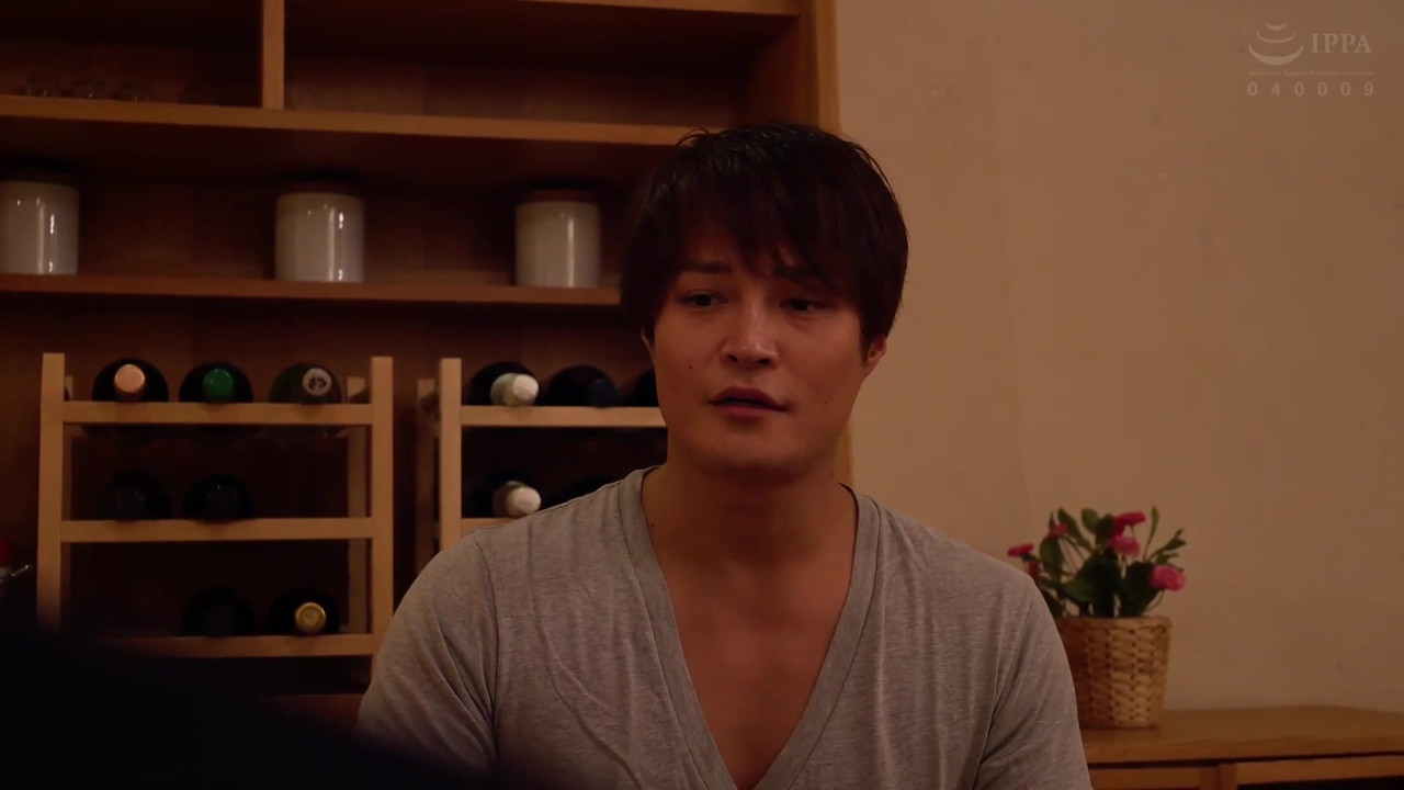 隣人のエステ師に性感開発され寝取られてしまったうちのJカップ美爆乳むっちり潮吹き妻