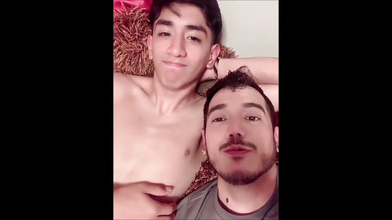 침대에서 멋진 머리를 따먹는 겸둥이 Str8