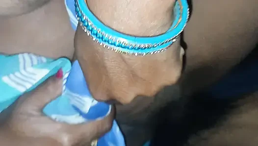 Indian Village Desi Aunty Ki Raat Mein Ghori Bana Kar Paani Nikal Diya – Tight Chut Se Squirt Kiya Homemade Hindi Audio
