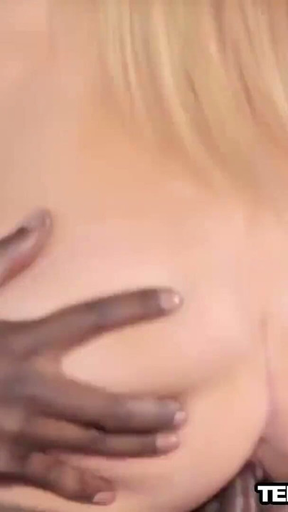 Hottie Hollie Mack facialized after IR session with BBC | Clip 1