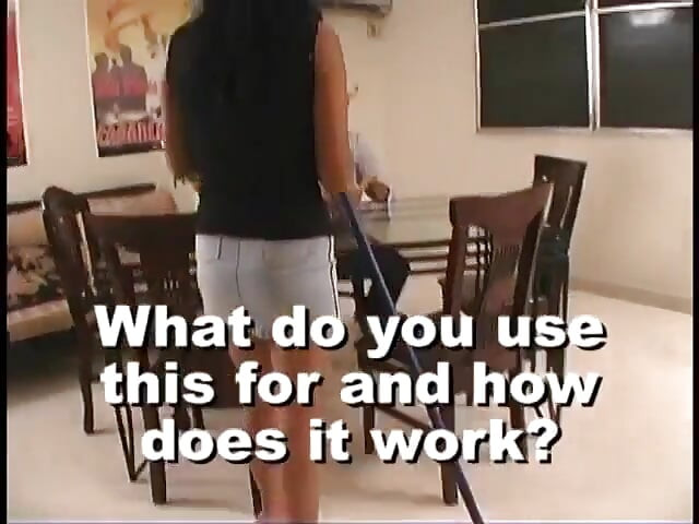 Tanned Latina gets her twat pounded after she found a nice sex toy
