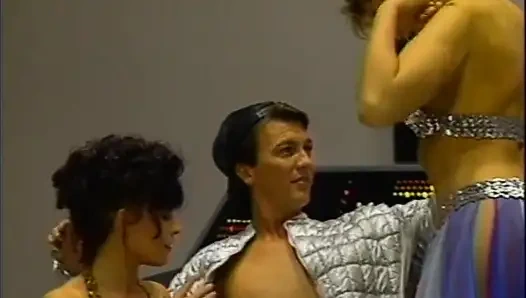 Flotter dreier, muschi lecken, großer penis, lutscht, muschi ficken