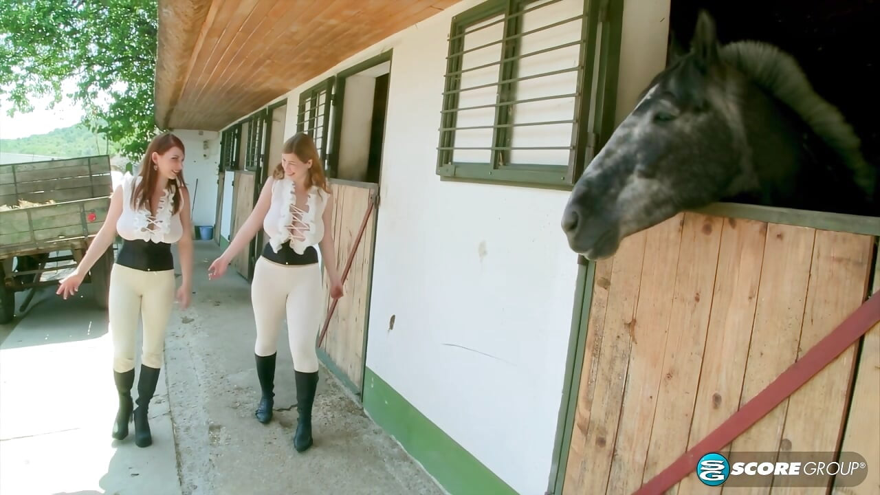 Christy Marks & Terry Nova: 4-way jebanie w stodole