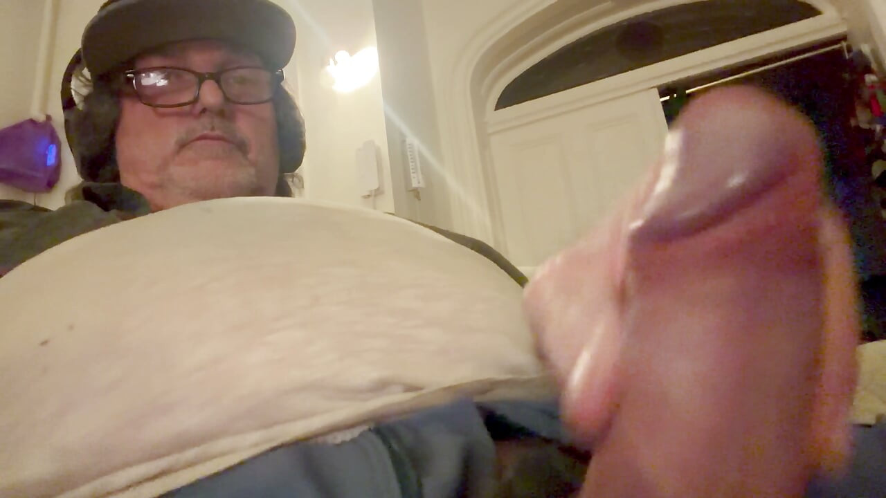 Daddy’s penis ejaculates