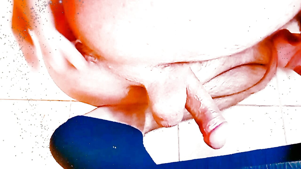 Fingering My Tight And Juicy Hole