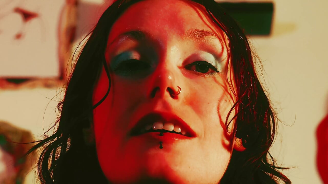 Devotament divin: venerare latex, scuipat, gaze și antrenament de toaletă cu vedere la persoana 1