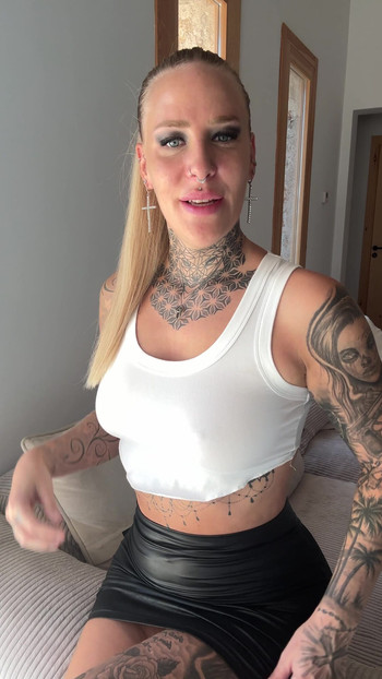 Do you like wetlook skirts?