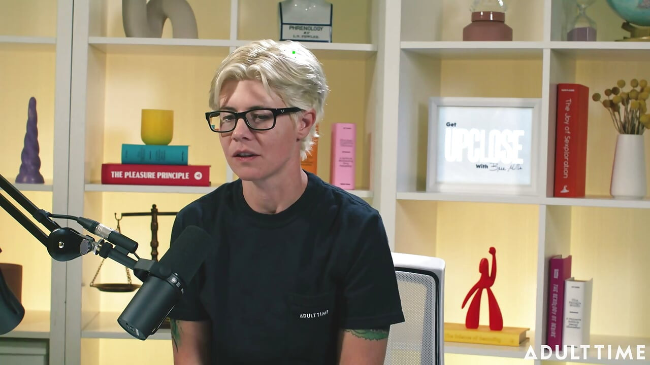 Khloe Kingsley: Squirting on Camera & Red Flags