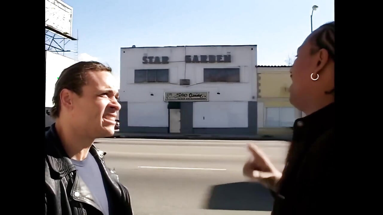 मोटा काला लंड गीली लैटिना चूत खींच रहा है