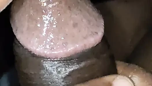 Üvey kız kardeş gırtlağına kadar alıyor ve sikişiyor