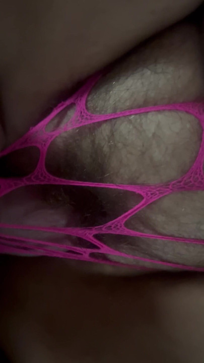 امرأة سمينة تتناك من خلال شباك صيد وردية