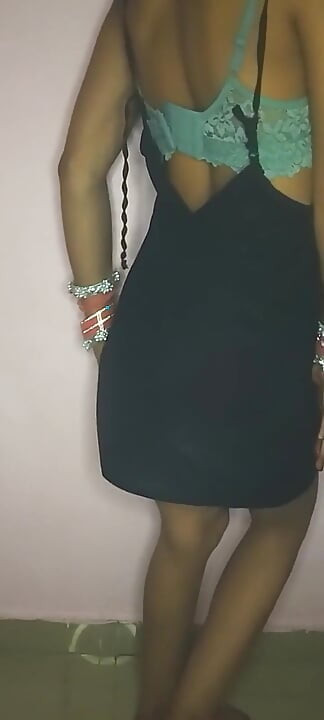 Desi Indian Girl First Time Masturbation