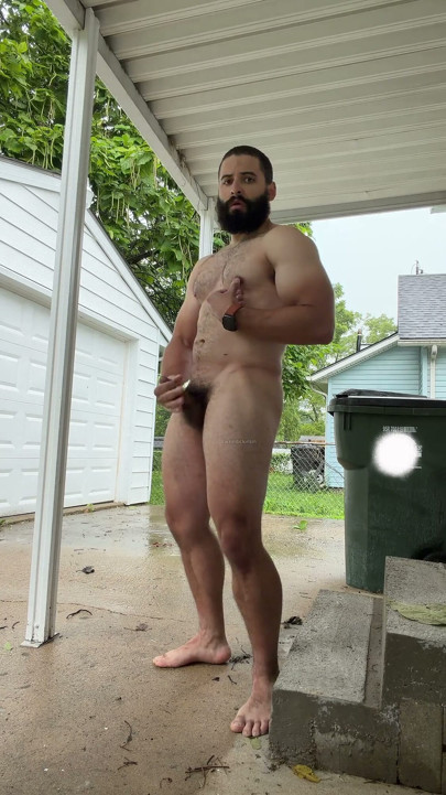 Bearded Muscle Cub Nude Cum Outdoors
