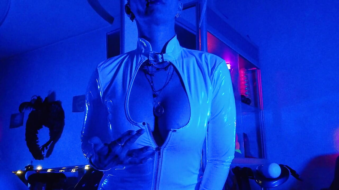 Goddess Eva Latex Domina Femdom Solo Fetish Toys Fuck BDSM Heels Pvc Big Ass MILF