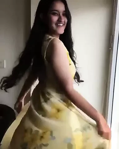 Indian desi girl  Aanya7829 is her instagram id