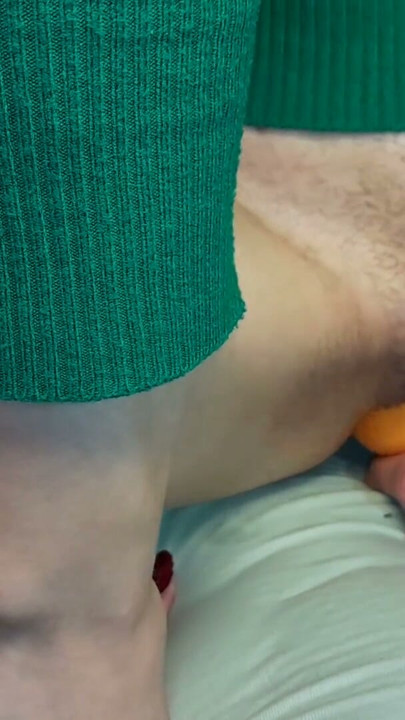 Giant Orange In | Clip 1