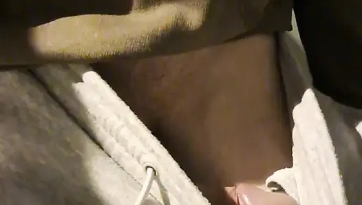 Riskanter Blowjob Auf Dem Balkon, Ich Lasse Ihn Überall Kommen