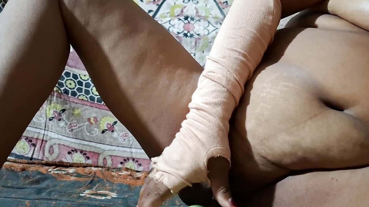 Desi Indian hot bhabhi big boobs big pusssy big hole sex