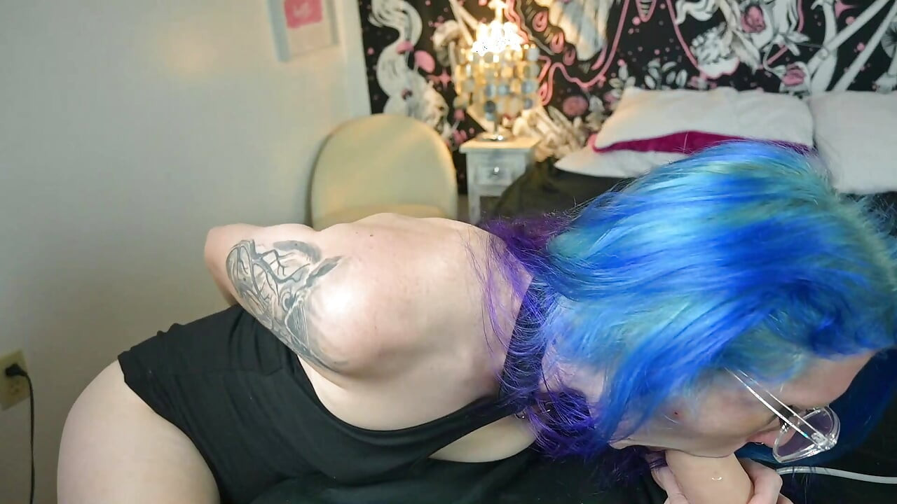 Yandere E-girl te atrapó haciendo trampa