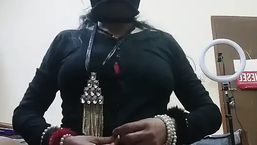 Sexy bhabhi hat ihren muschisaft veröffentlicht
